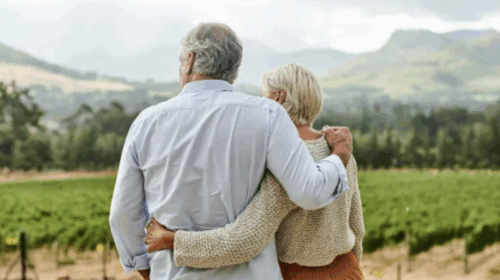 OLD PEOPLE HUGGING