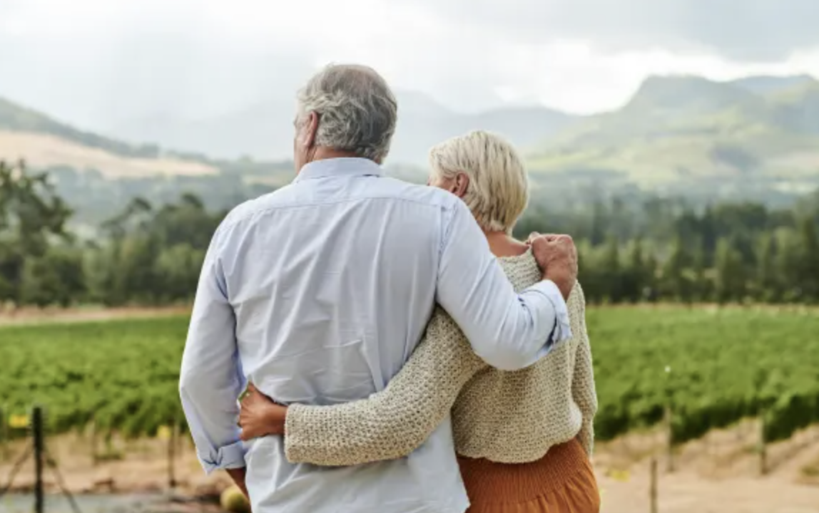 OLD PEOPLE HUGGING